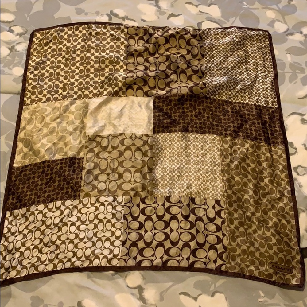 Coach scarf